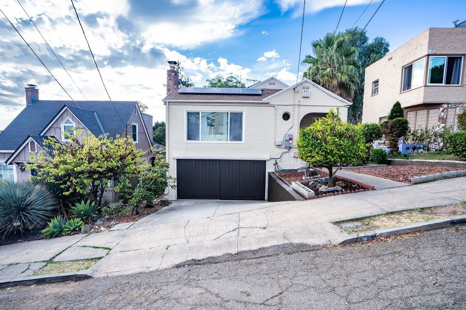 2925 El Monte Ave