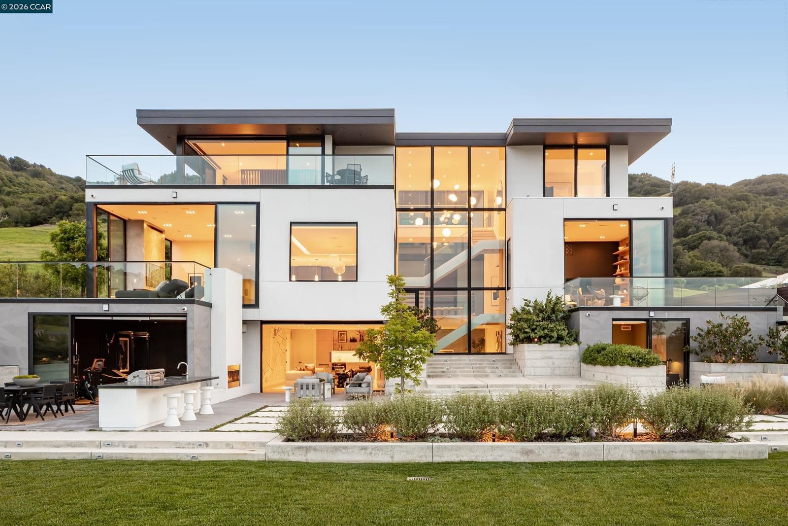 83 Dairy Creek Ln