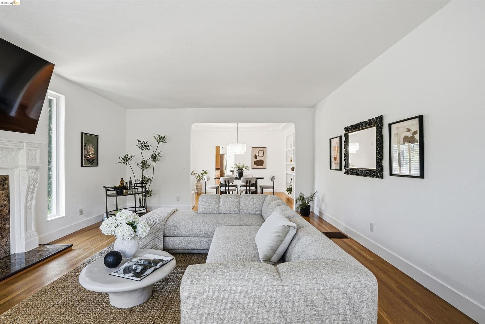 2237 Trafalgar Pl
