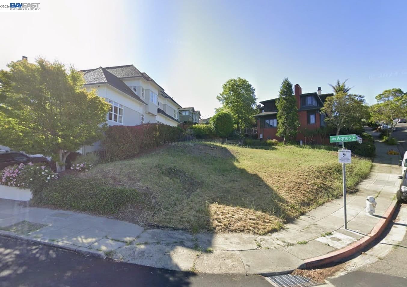 4900 Cochrane AVE
