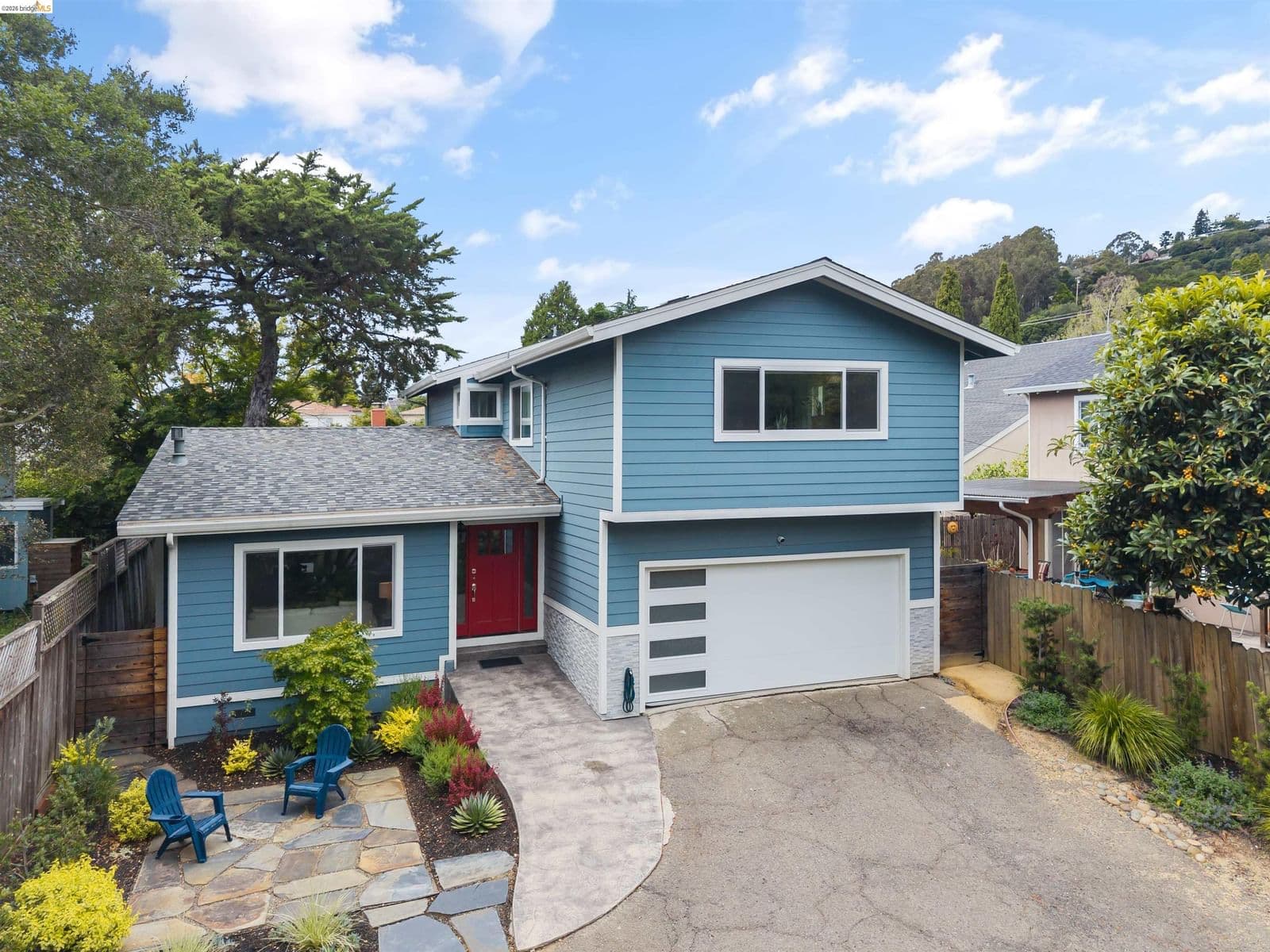 4029 Aliso Ave
