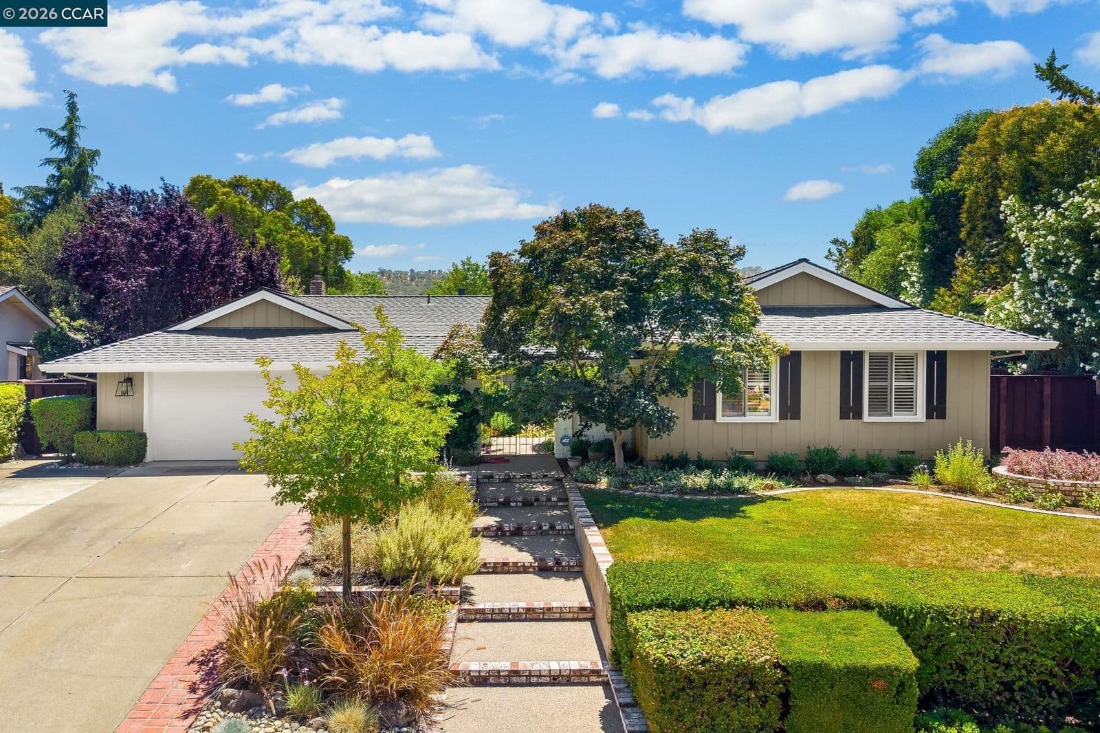 2871 Bowling Green Dr