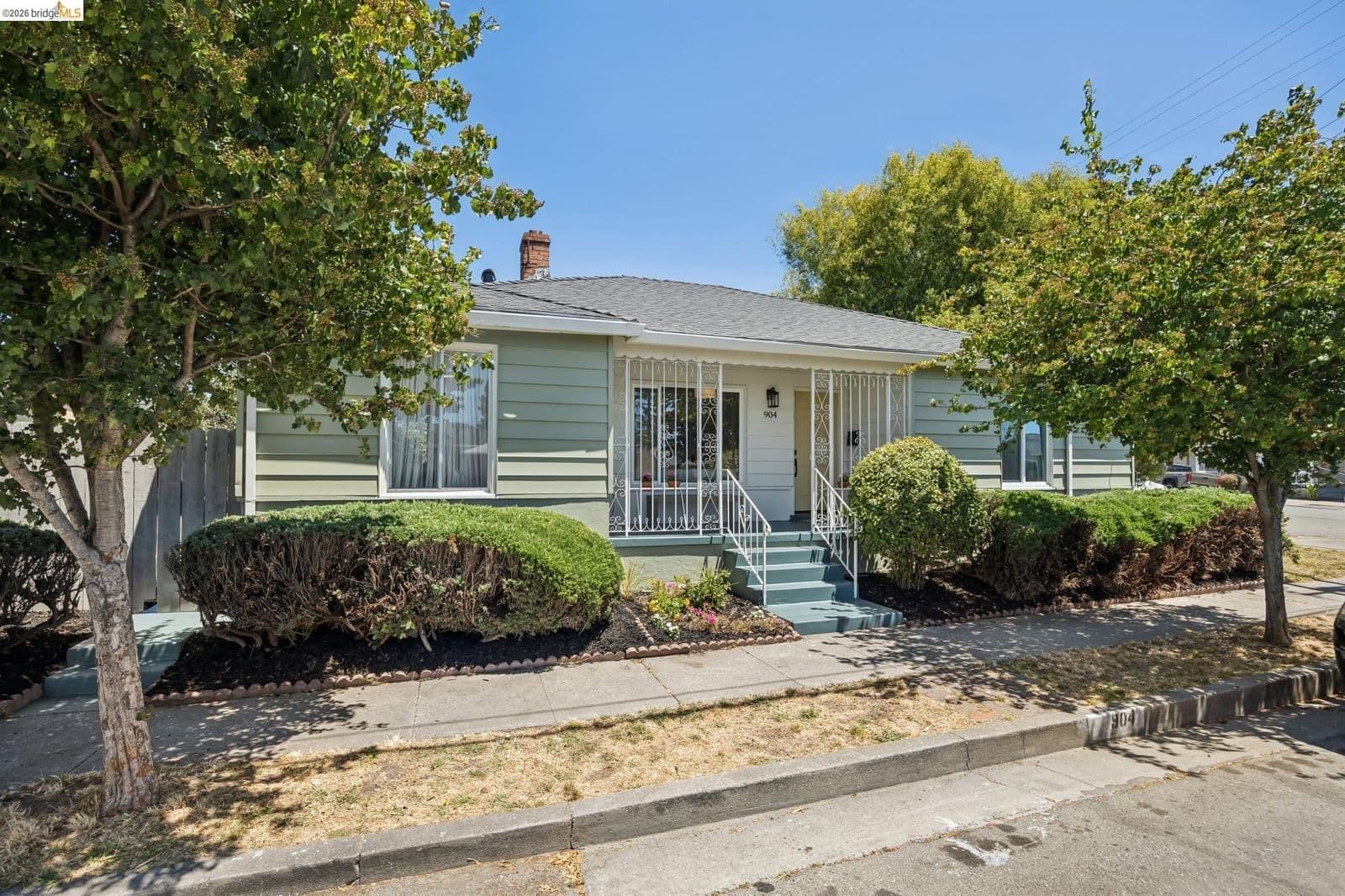 904 Wilson Avenue