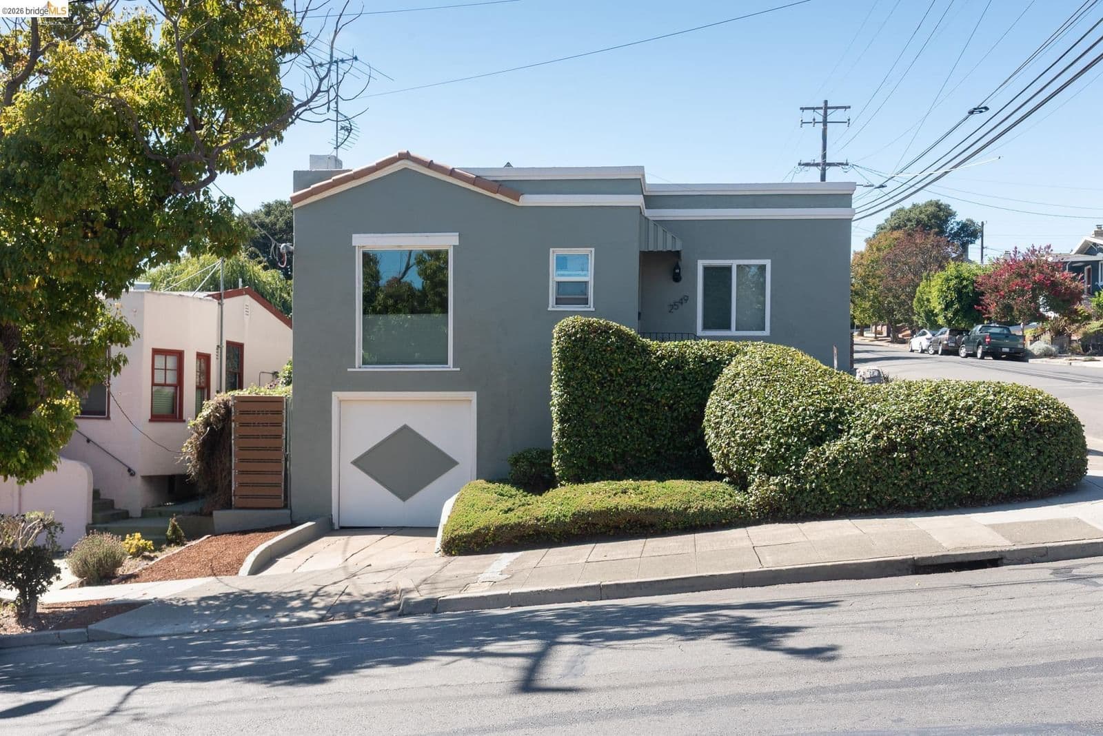 2549 monticello Ave