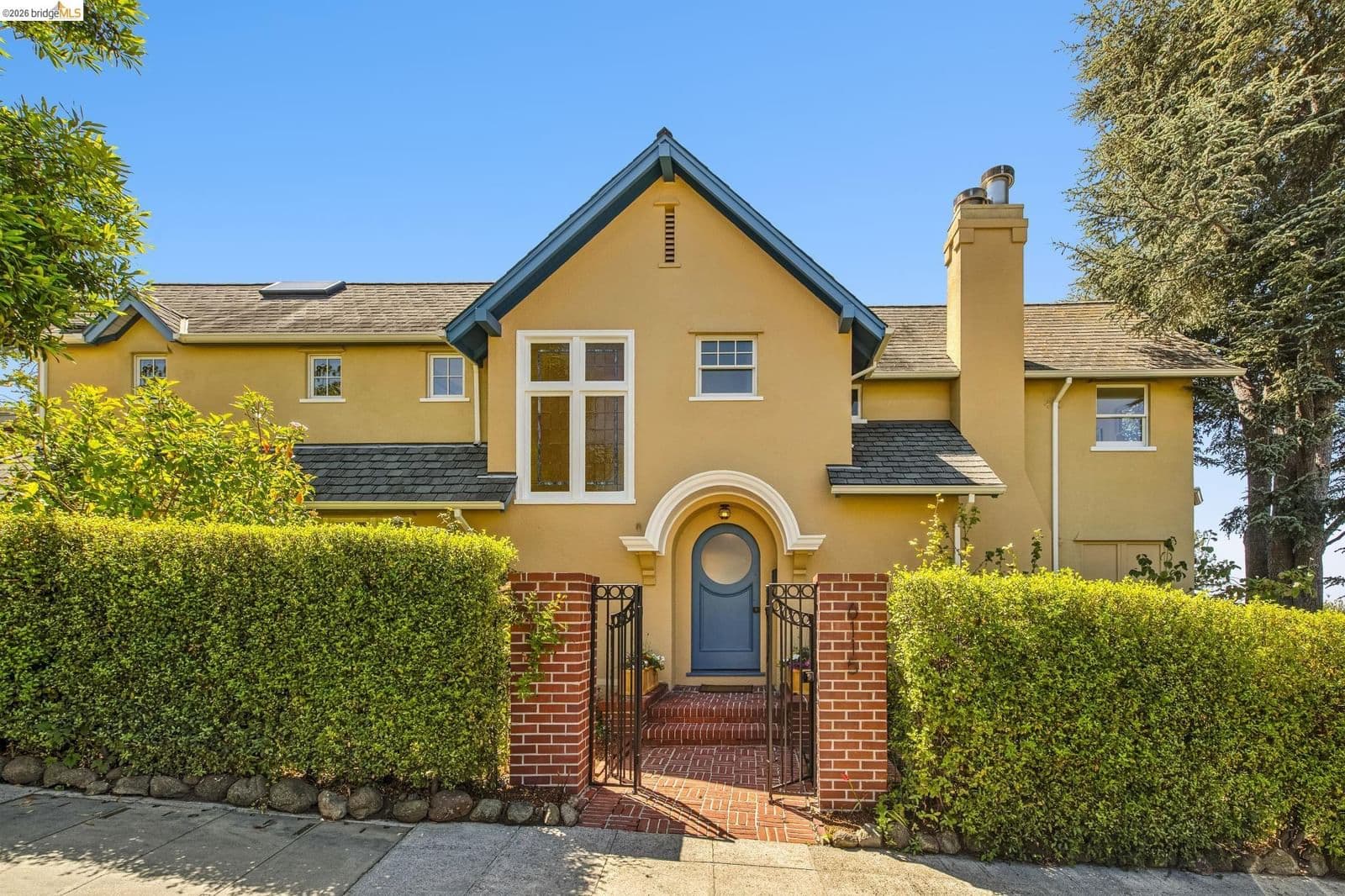6115 Ocean View Dr