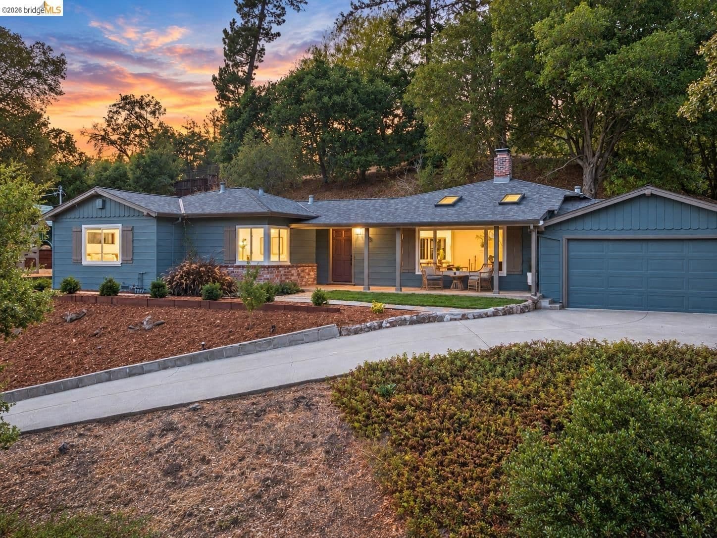 33 Valley Dr