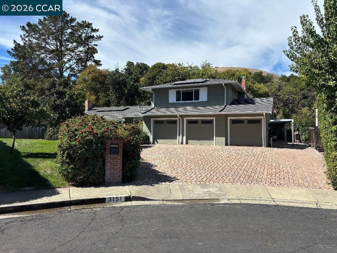 3151 La Playa Ct