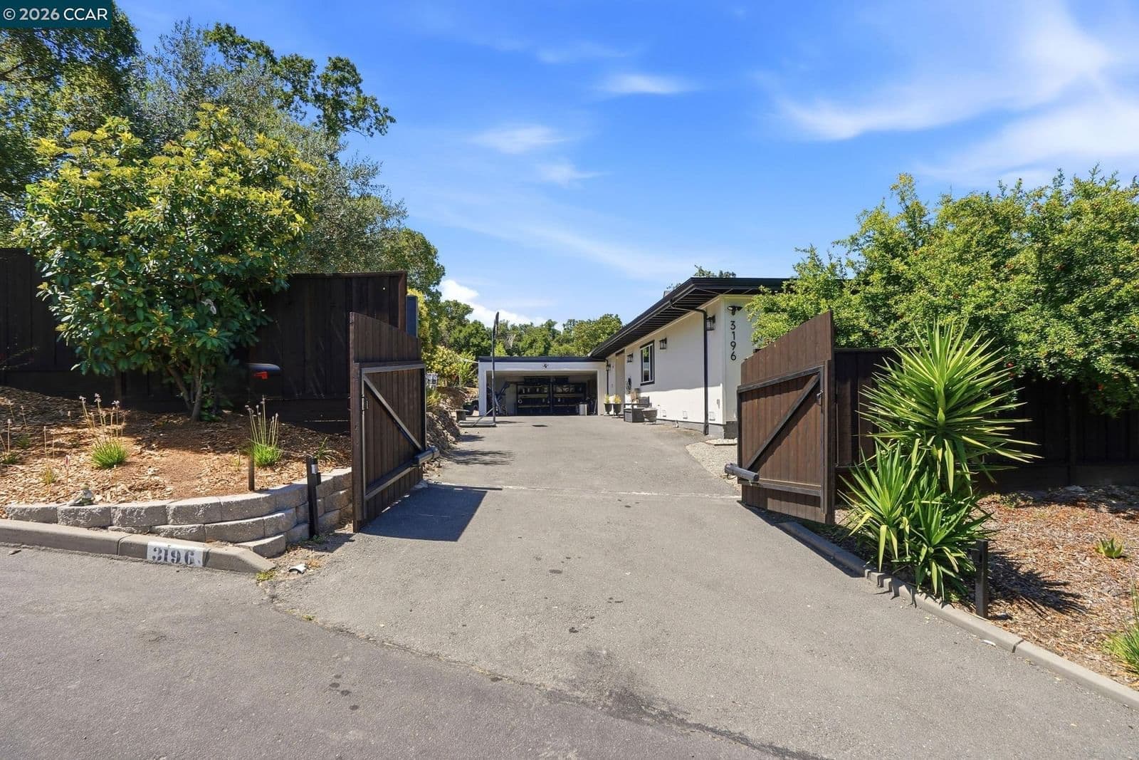 3196 Diablo View Rd