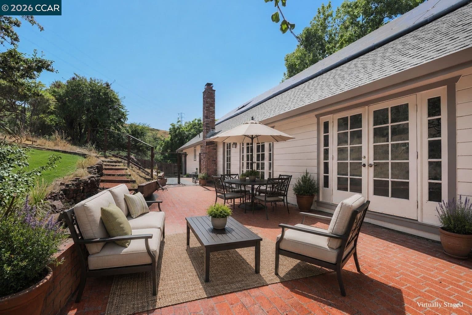 370 Castello RD