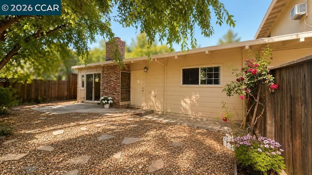 1594 Morgan Ln
