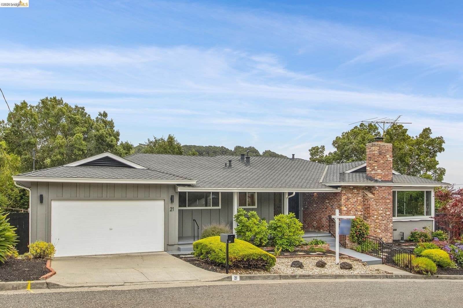 21 Orinda Vista Dr