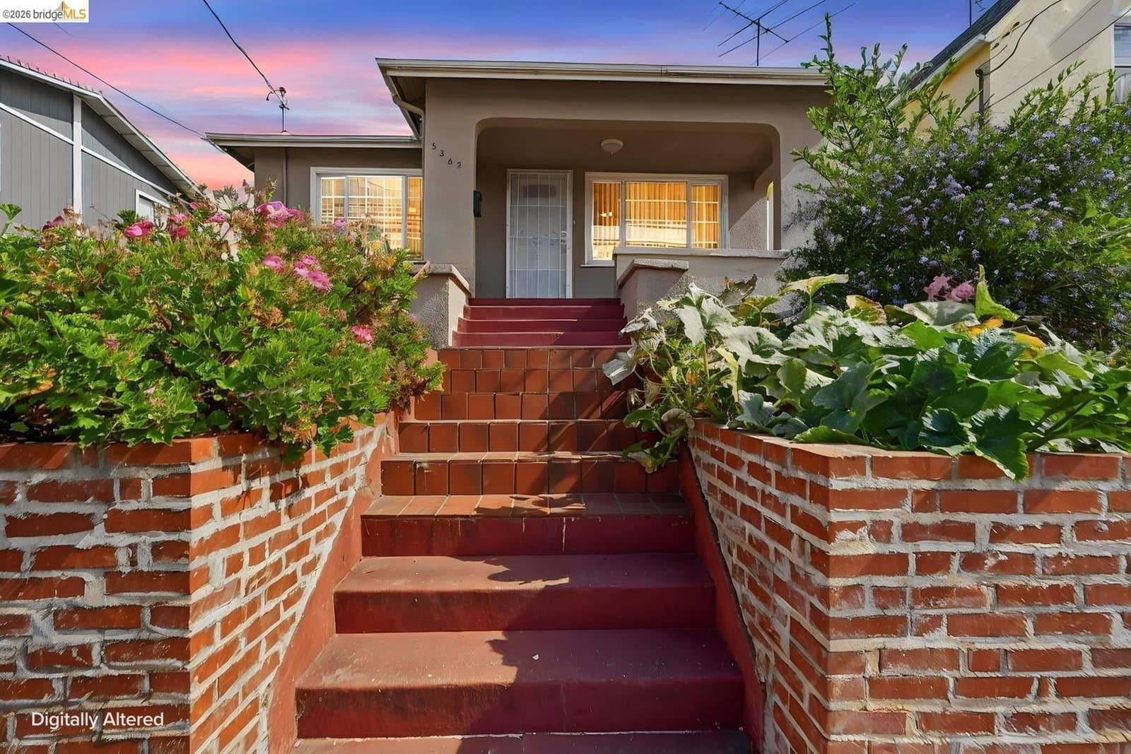 5362 Foothill Blvd