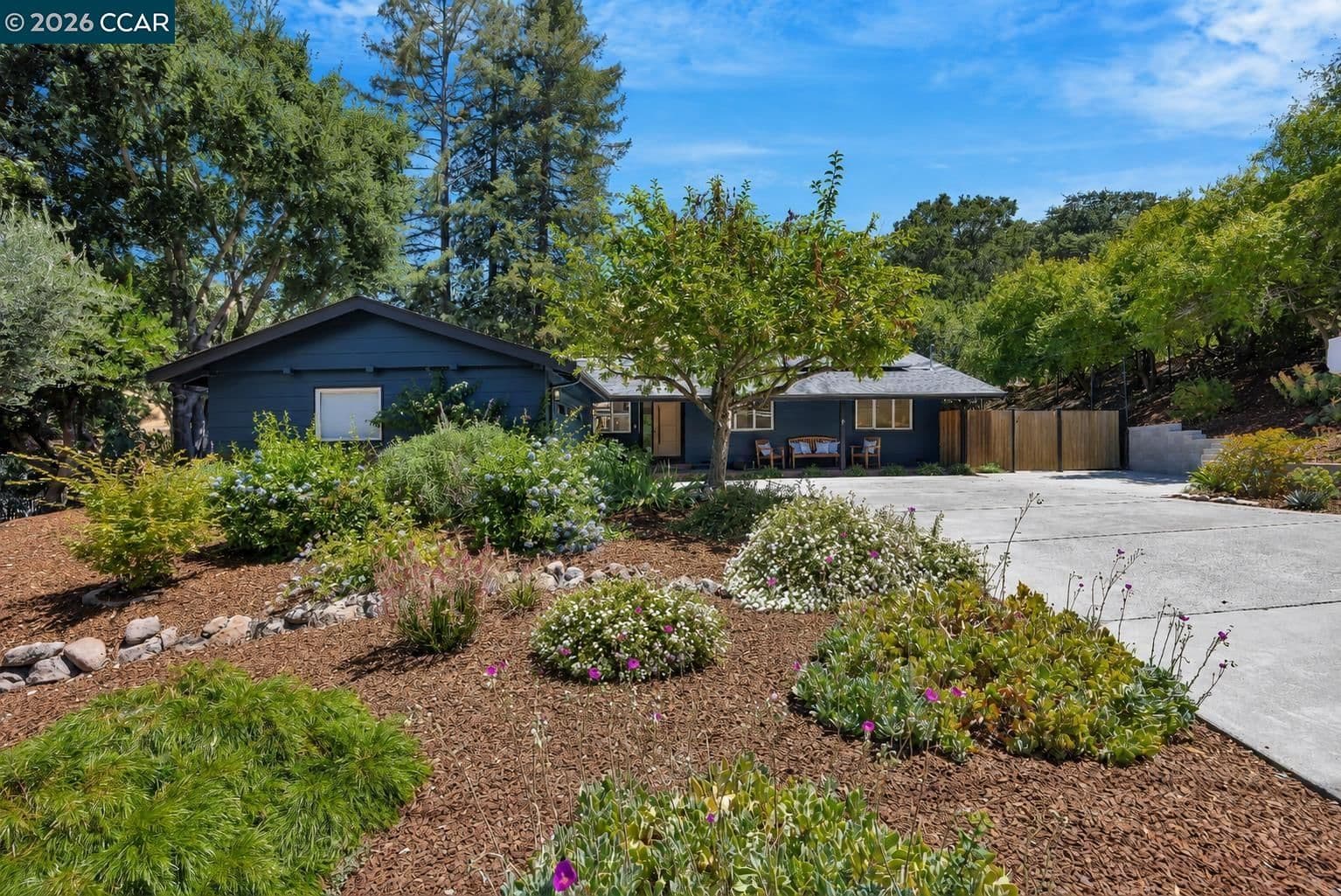 3168 Lucas Dr
