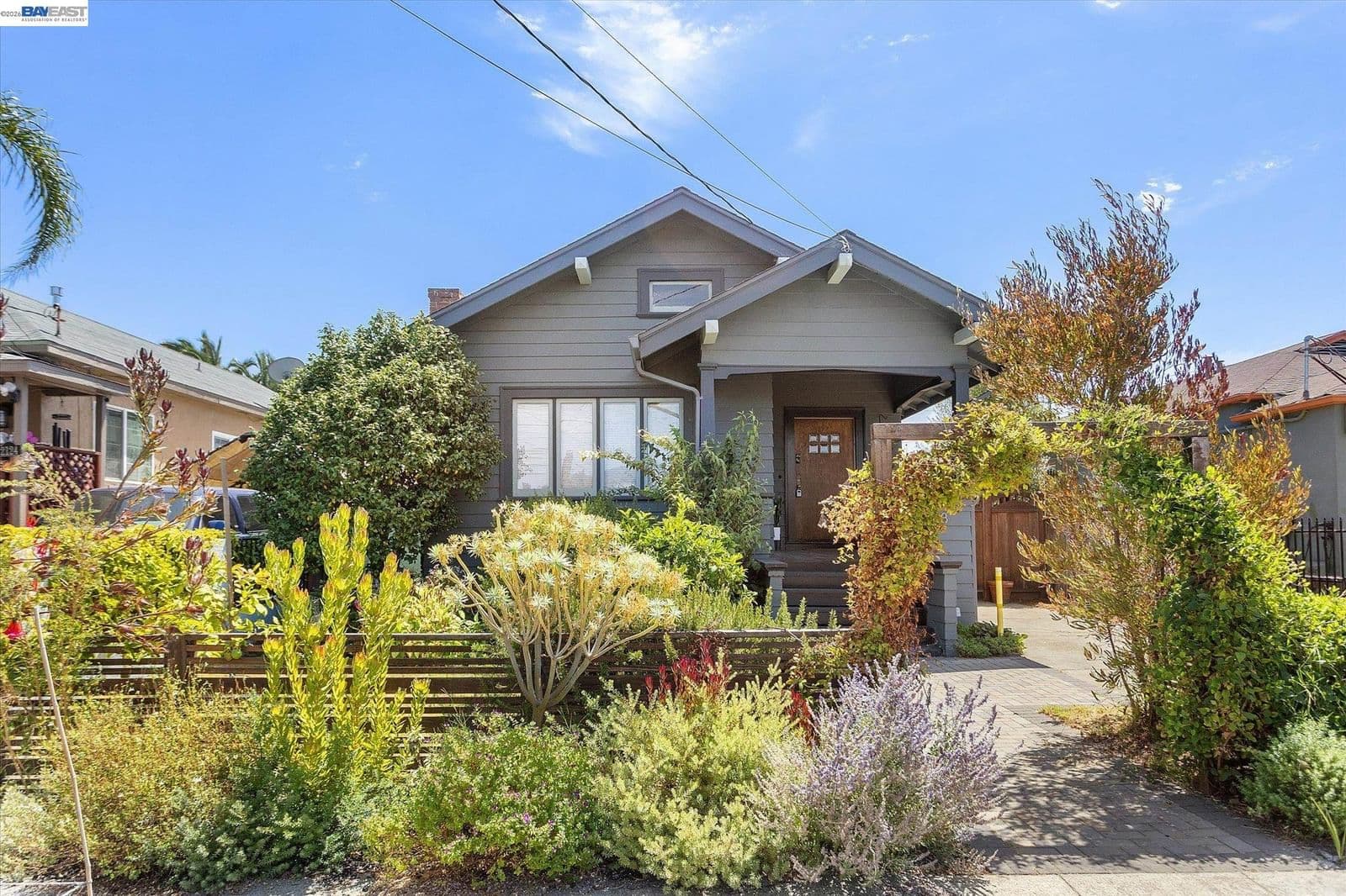 2118 107Th Ave