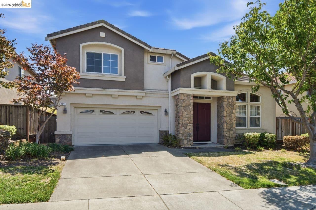327 Hawk Ridge Dr