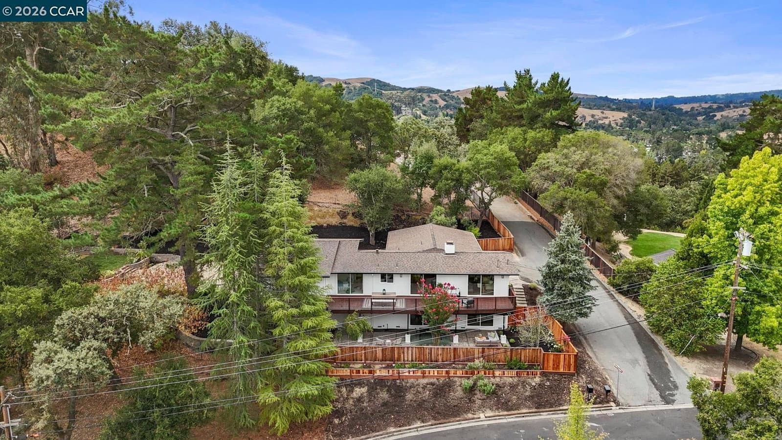 3233 Lucas Circle