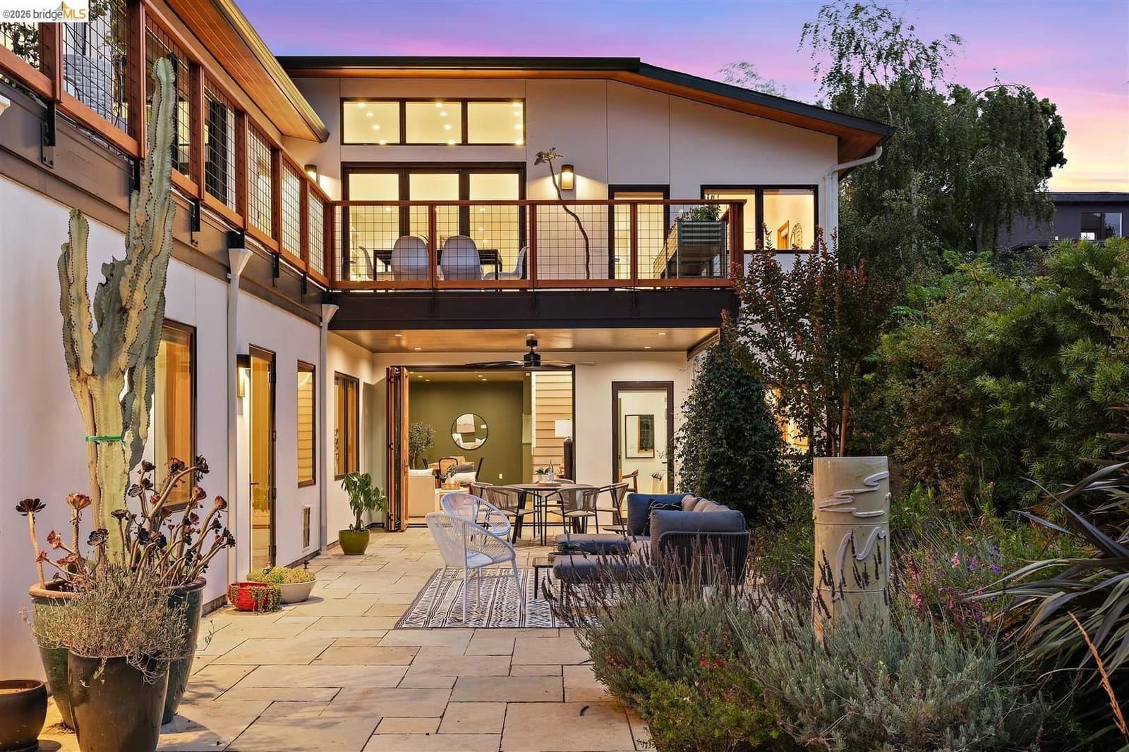 2241 Glen Ave