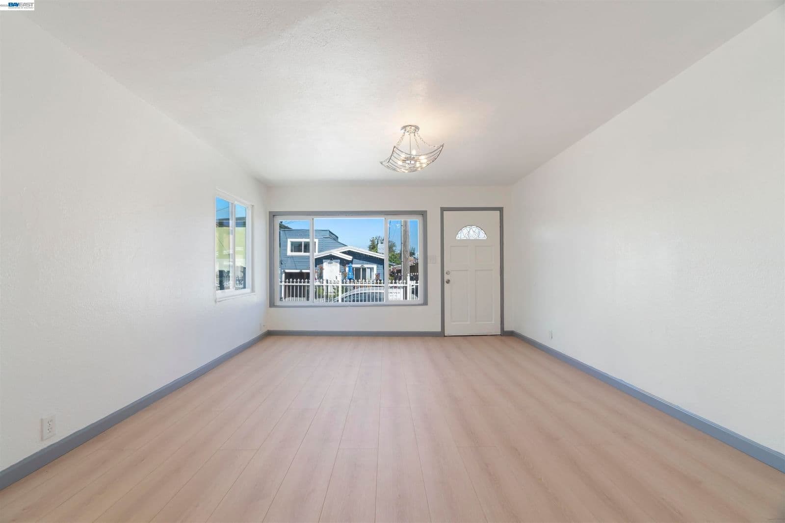 1006 72nd Ave