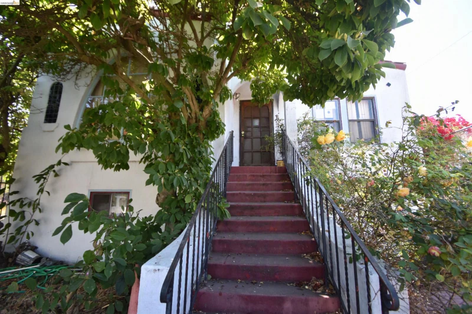 1922 Fairview St