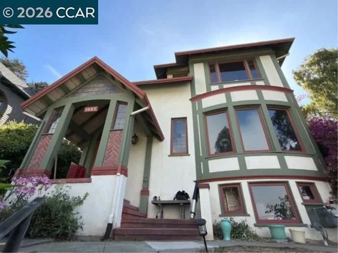 1683 La Loma Ave