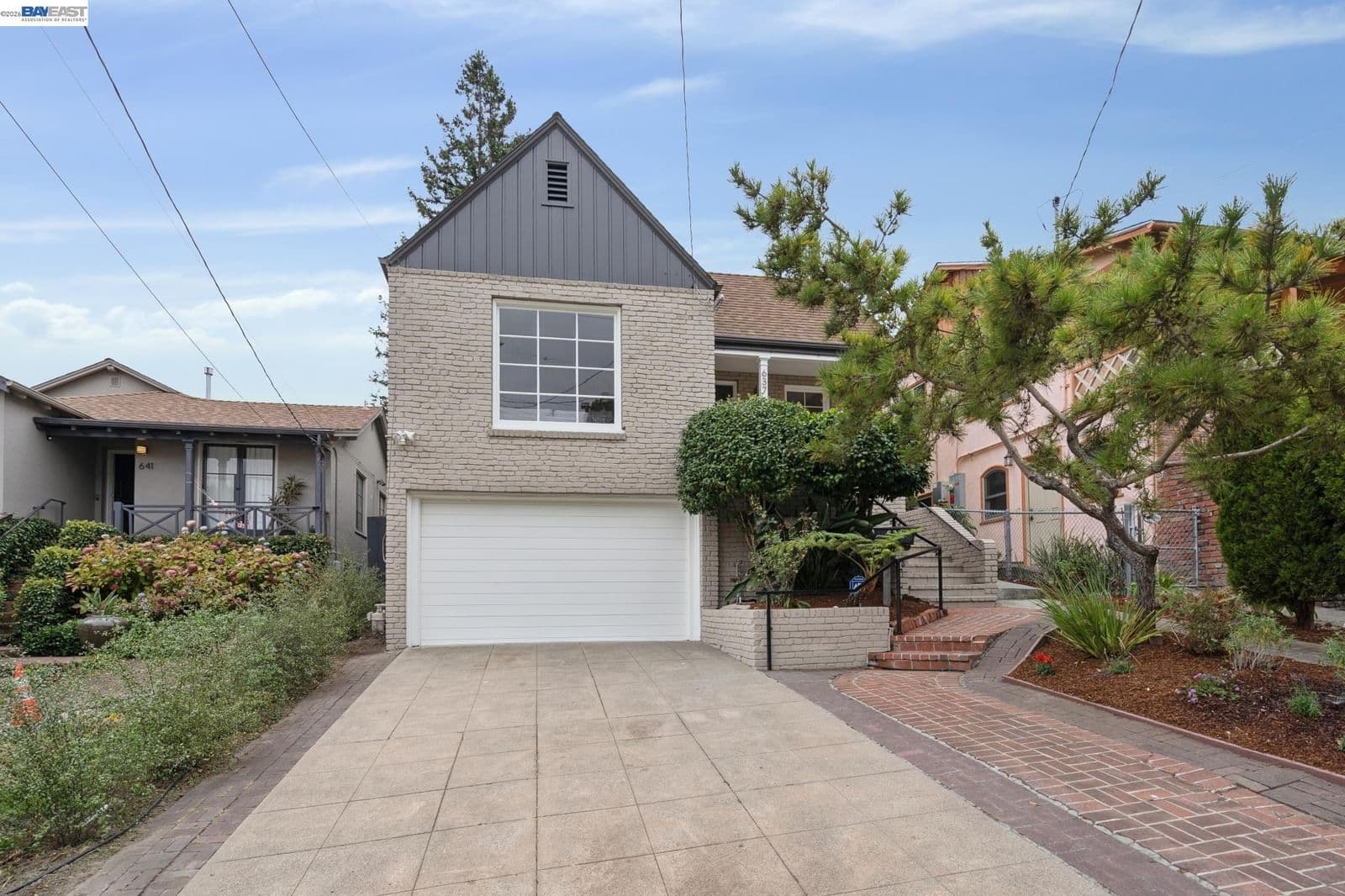 637 Boulevard Way