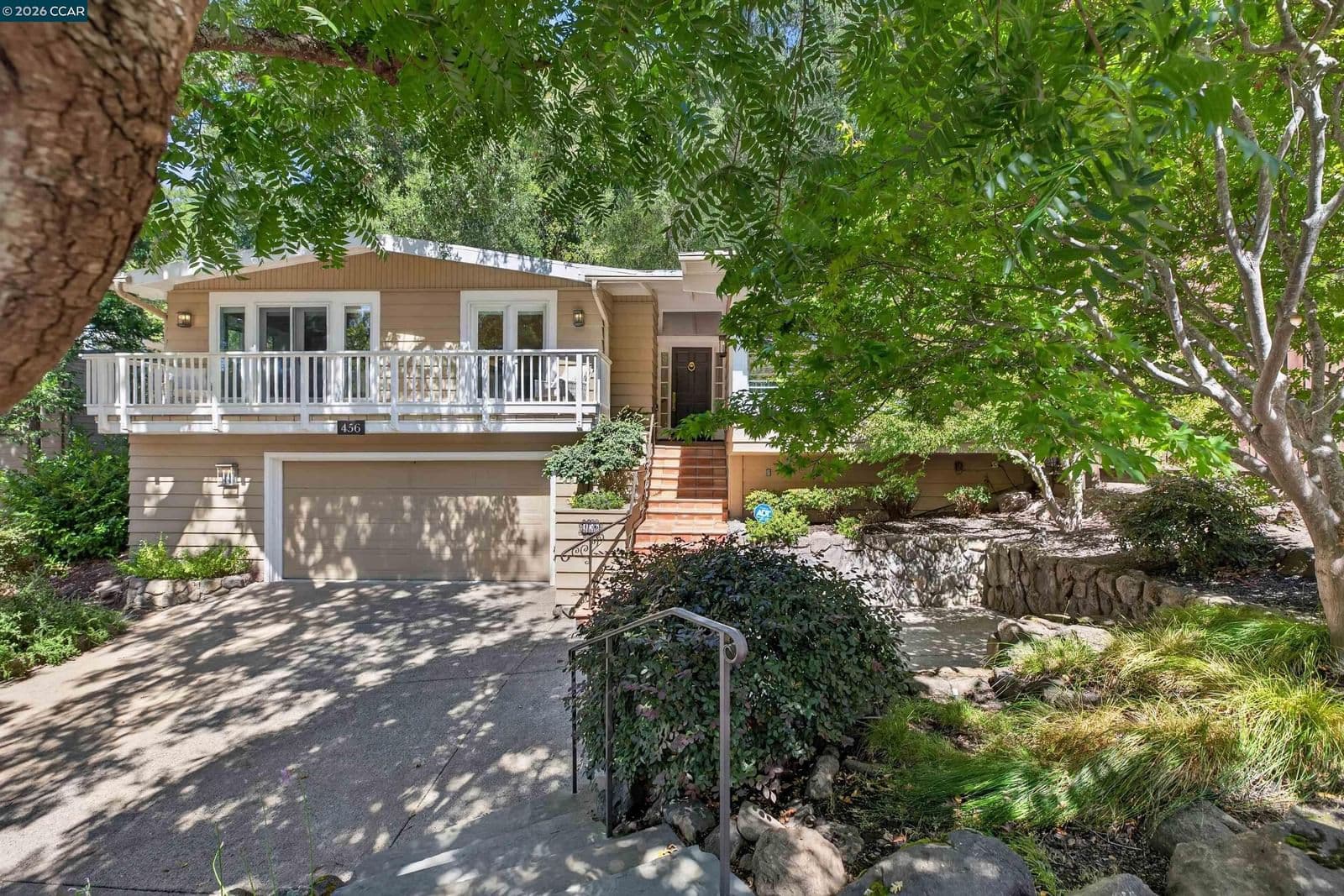 456 Camino Sobrante