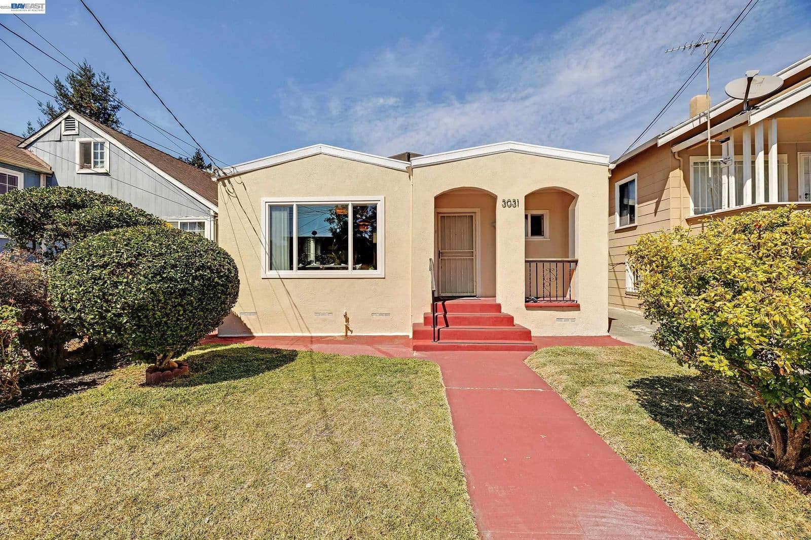 3031 Maple Ave