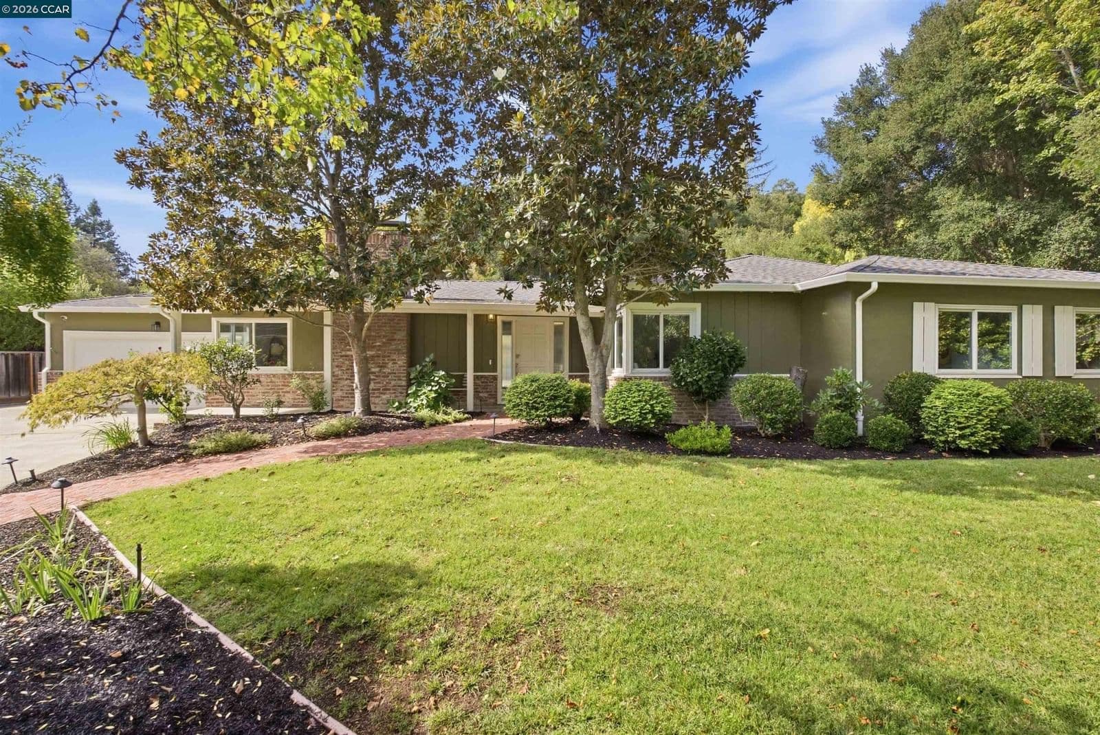 57 Lombardy Ln