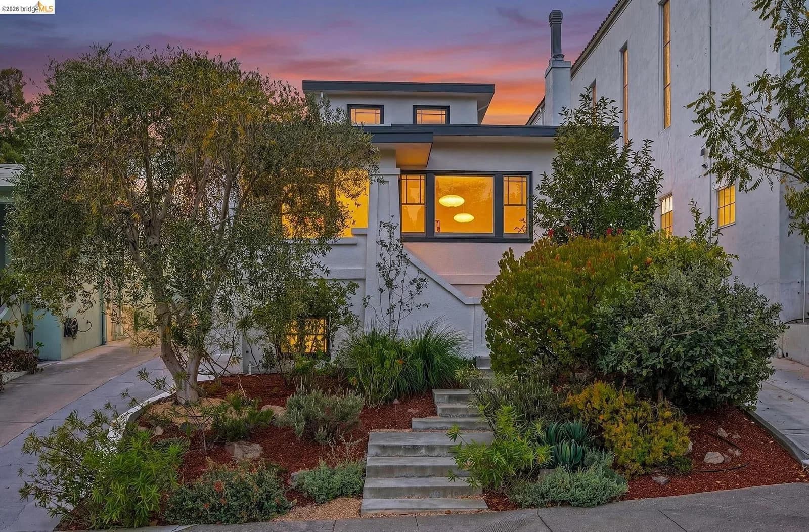 293 Santa Clara Ave