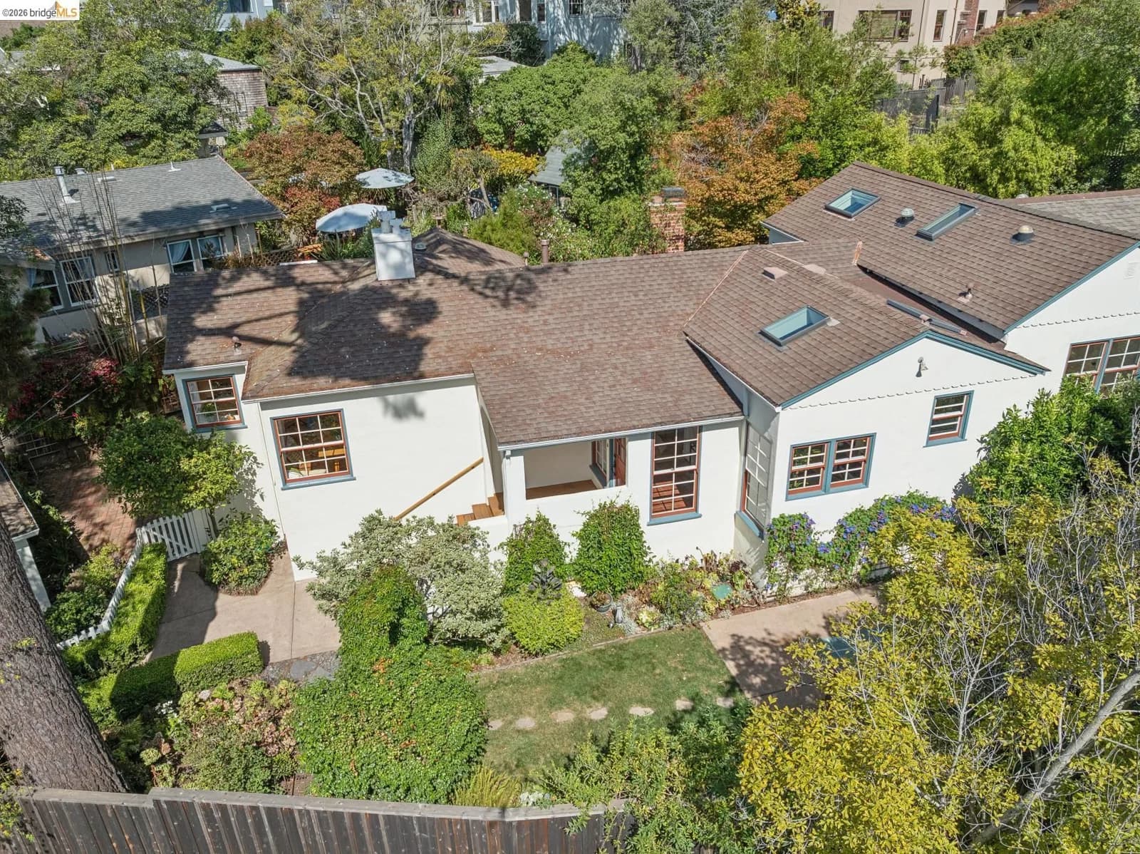 929 Contra Costa Ave