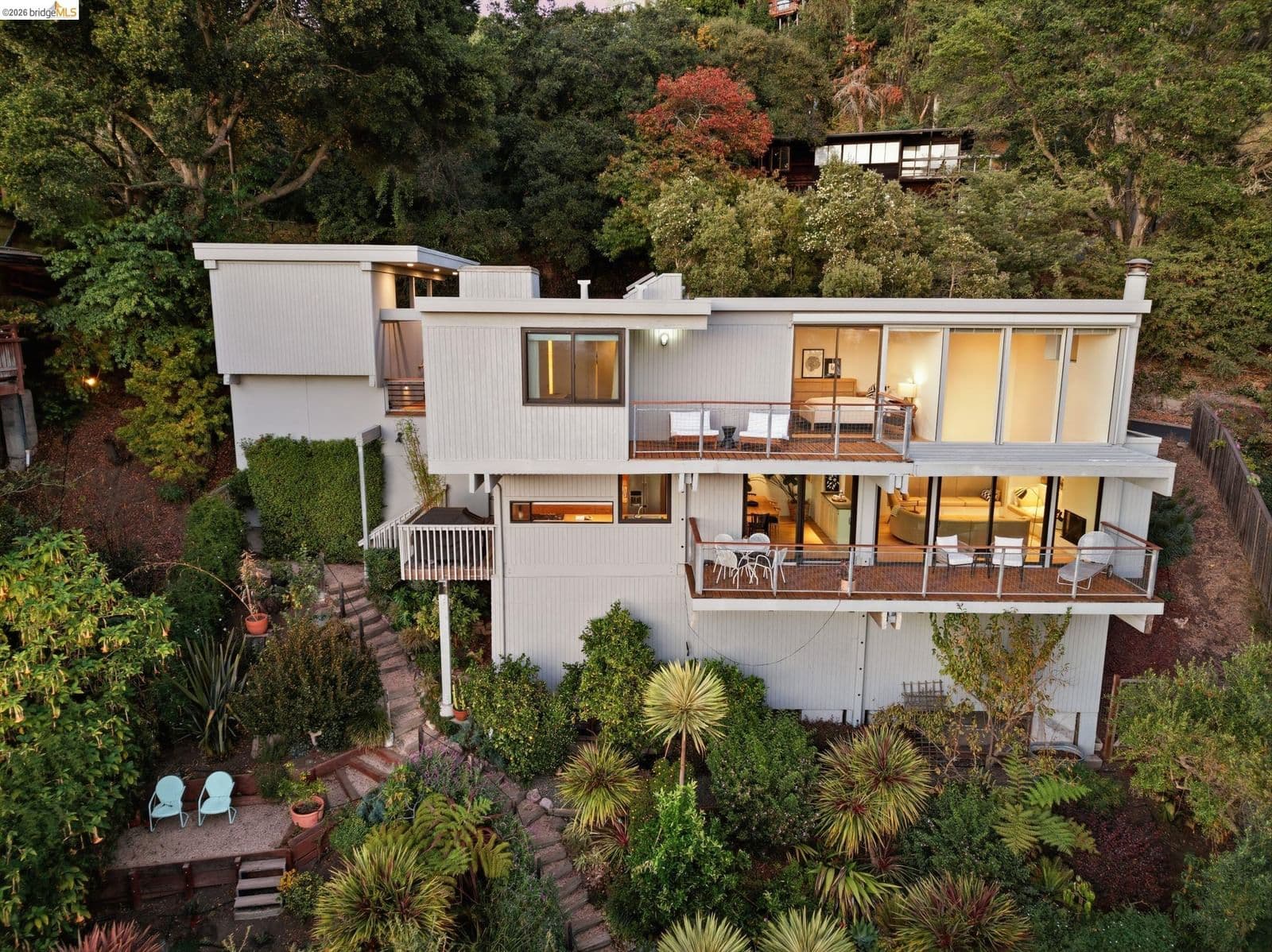 2877 Buena Vista Way