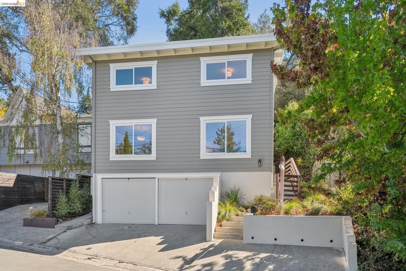 189 Fairlawn Dr