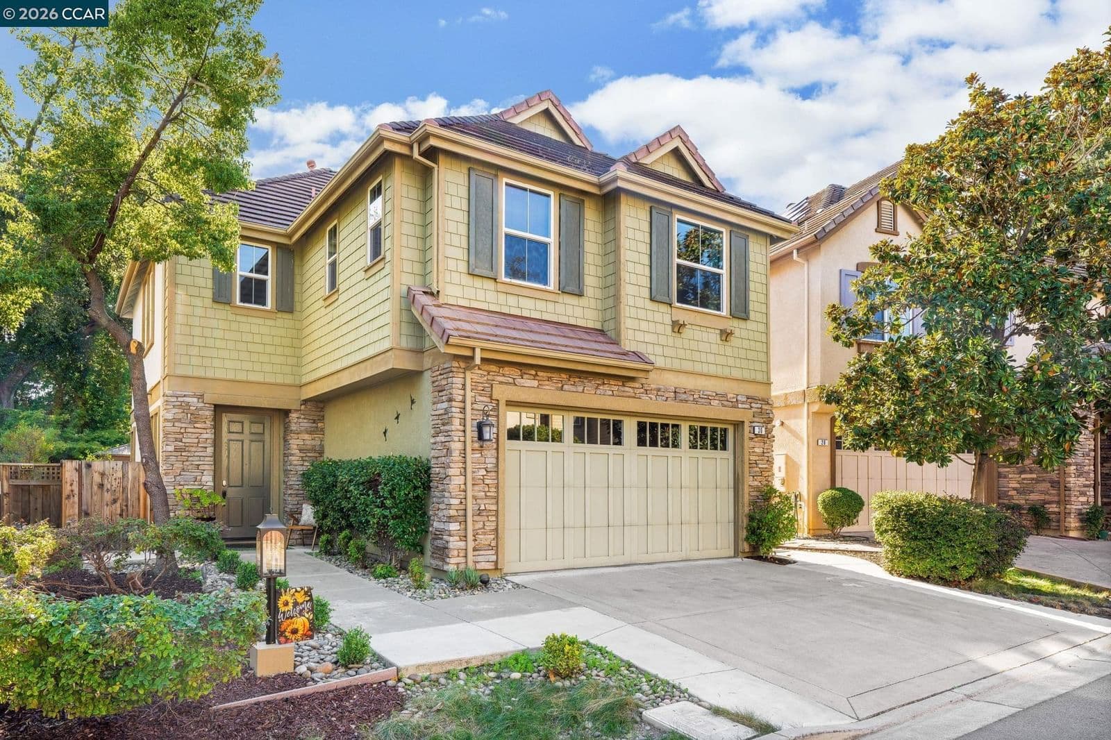 30 Autumn Trail Ln