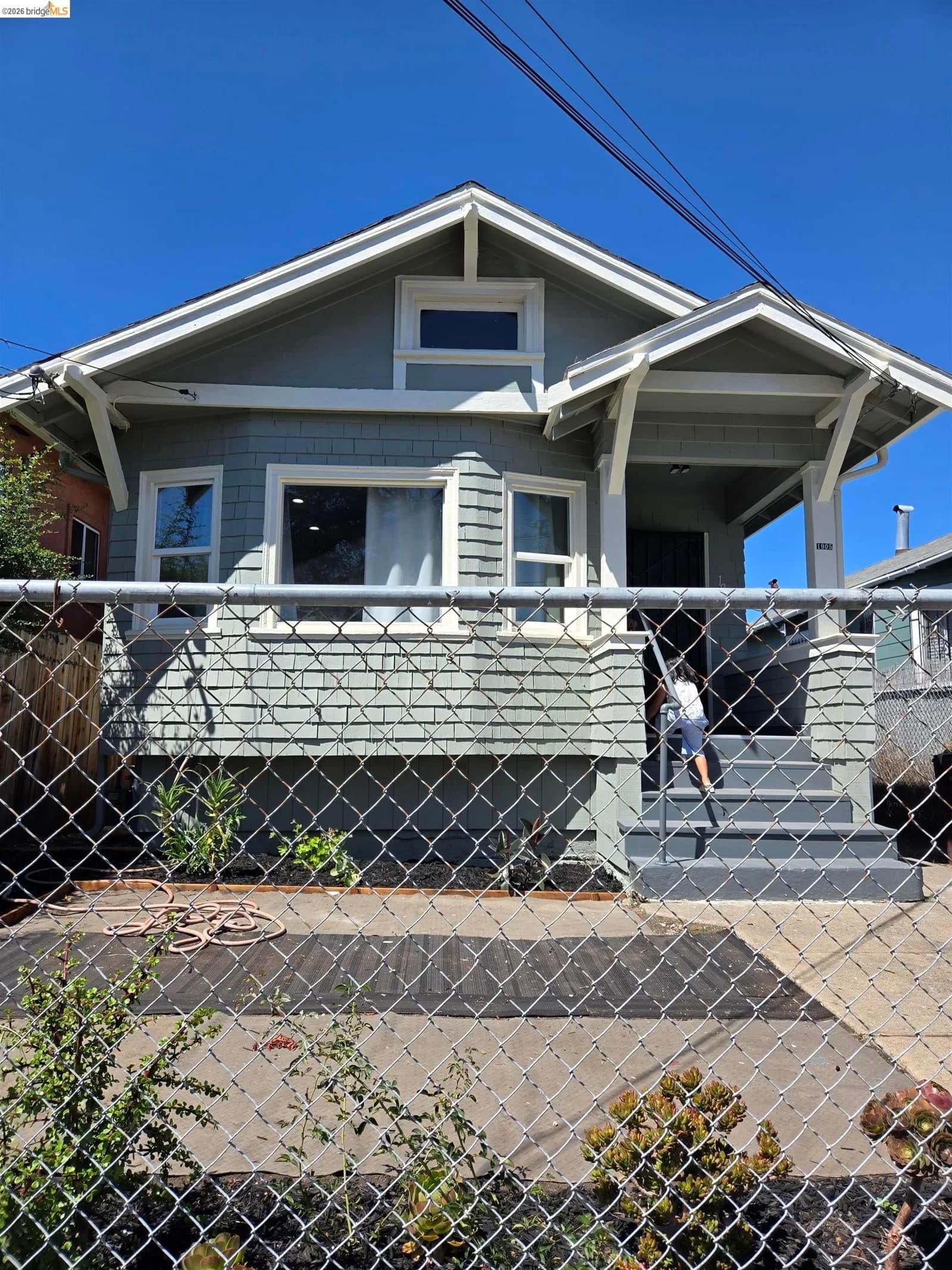 1905 69th Ave
