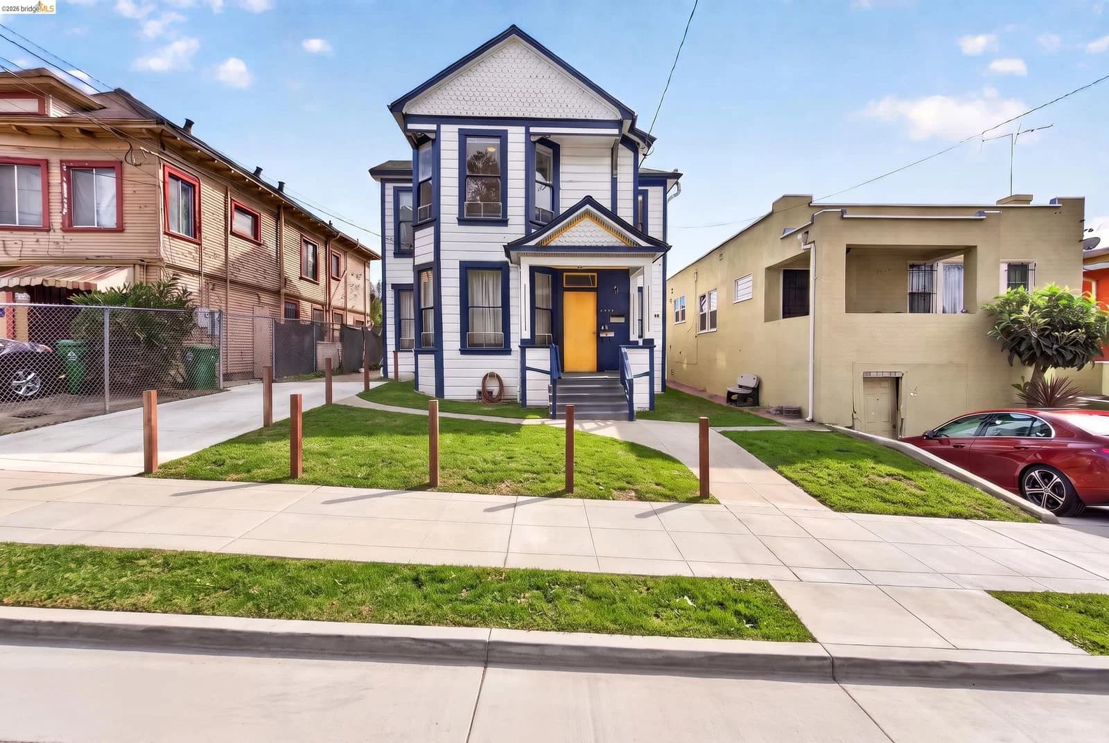 2440 12Th Ave