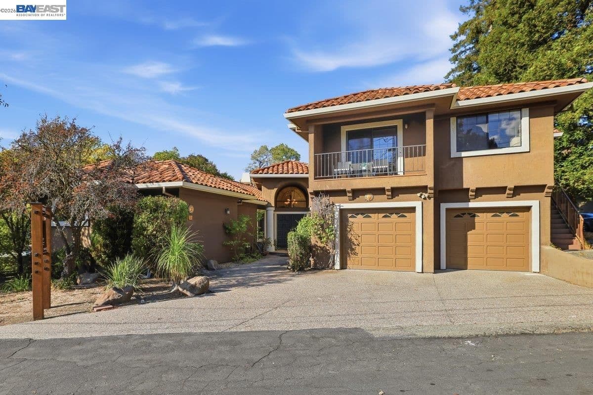 34 Sunrise Ln