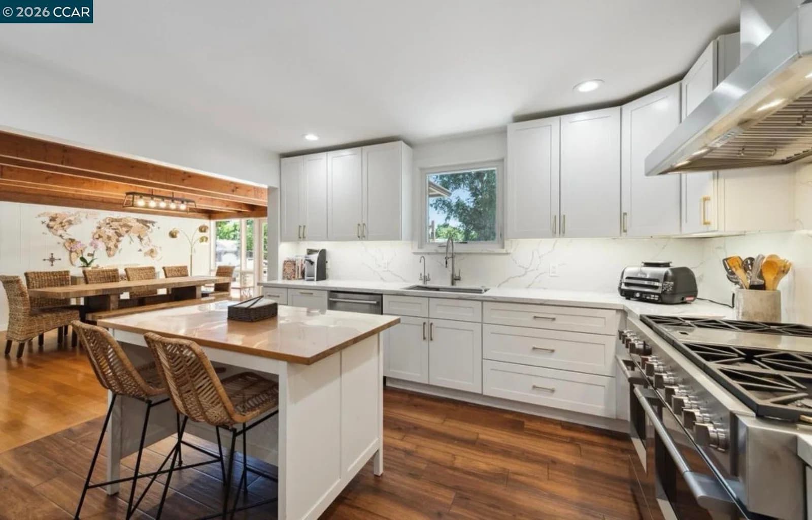 60 Pleasant Valley Dr