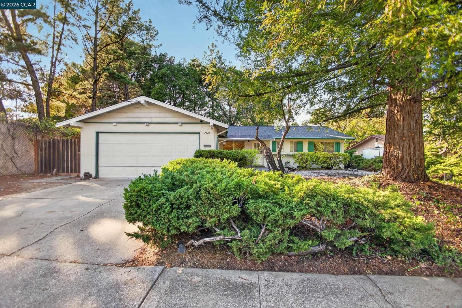 2861 Buena Vista Ave