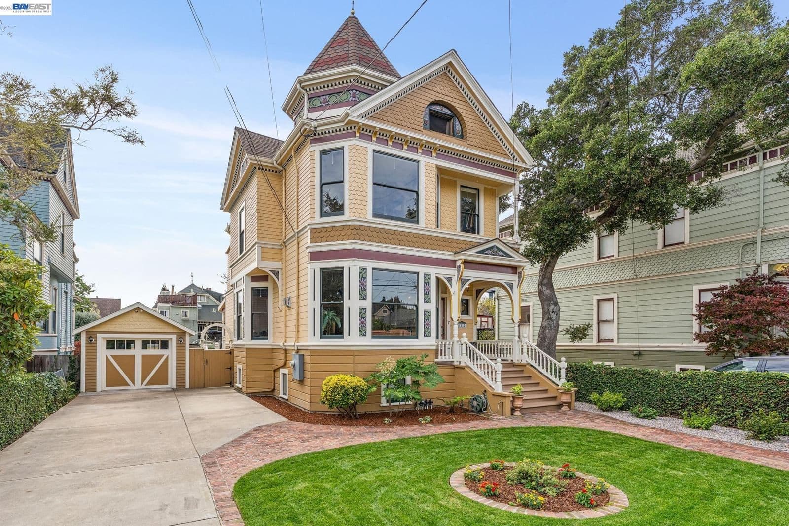 1812 Encinal Ave