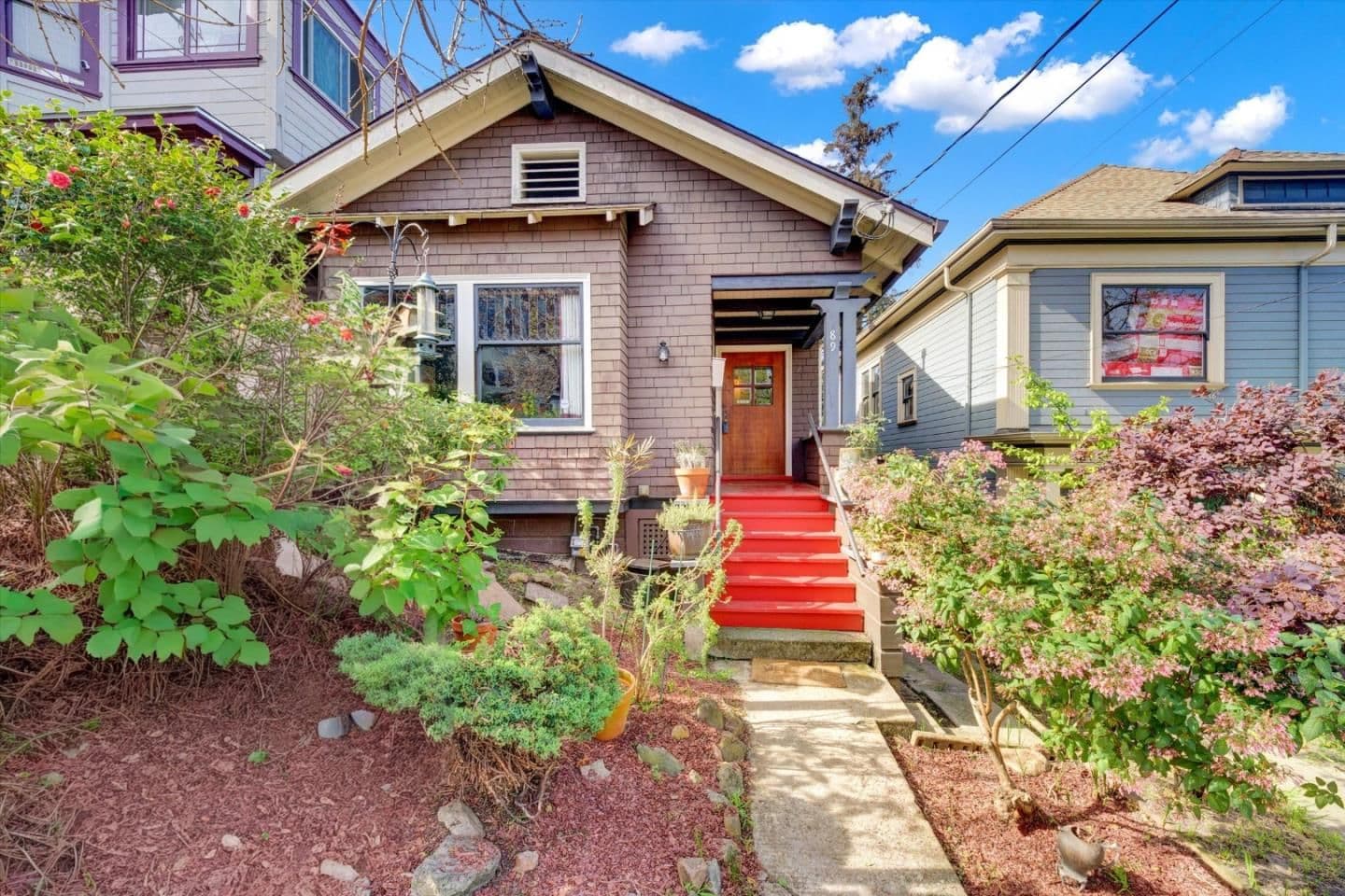 89 Yosemite Avenue