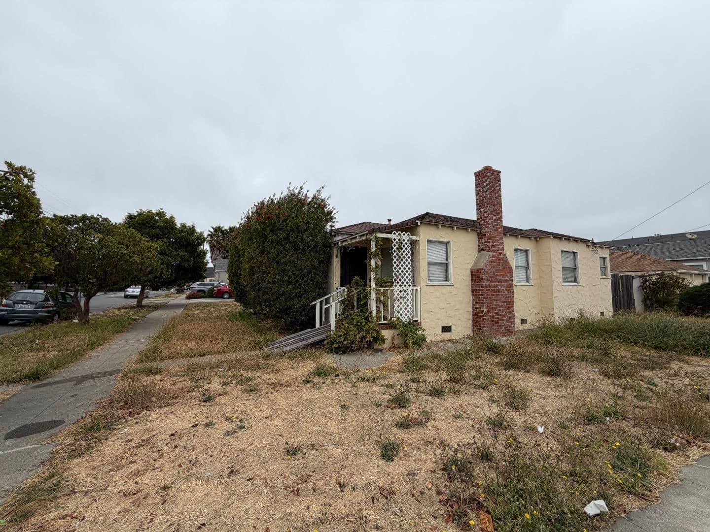 3627 Nevin Avenue