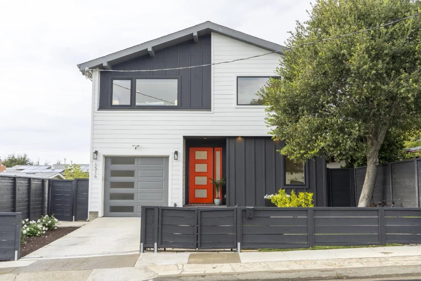 1516 Elm Avenue